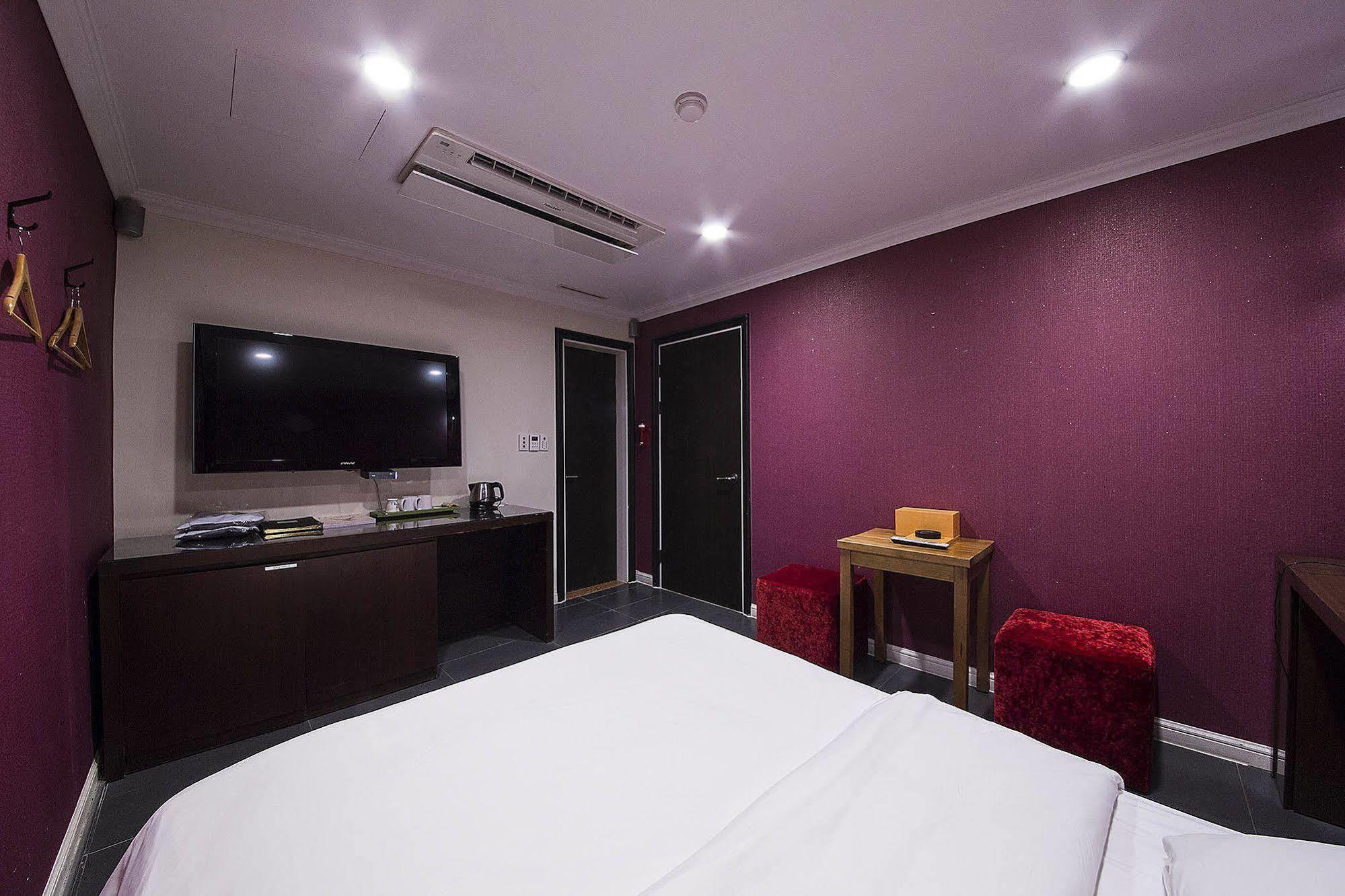 Mate Hotel Seoul Gimpo ภายนอก รูปภาพ