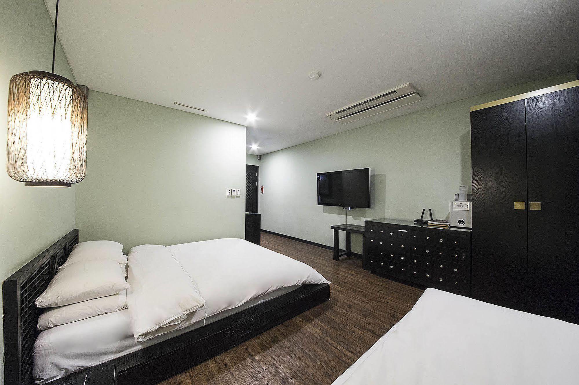 Mate Hotel Seoul Gimpo ภายนอก รูปภาพ