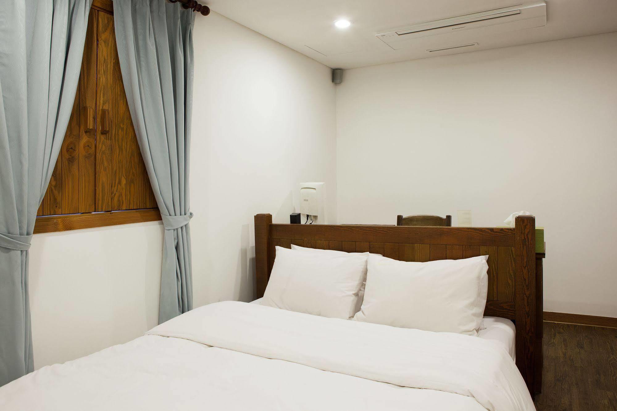 Mate Hotel Seoul Gimpo ภายนอก รูปภาพ